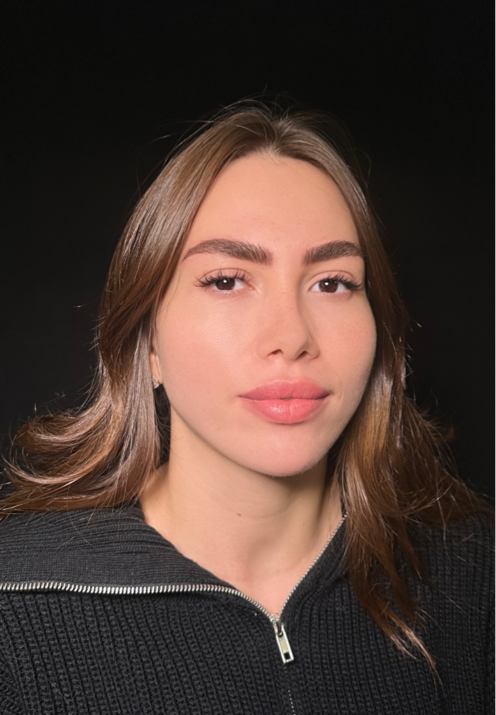 Sprâncene conturate la iDbrows Studio